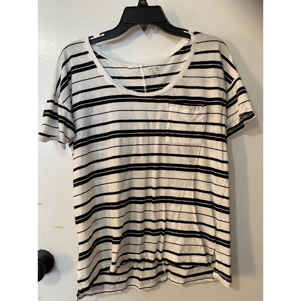 Old Navy Boyfriend Tee